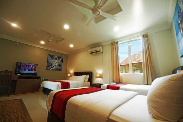 Deluxe Quadruple Room (with A/C)