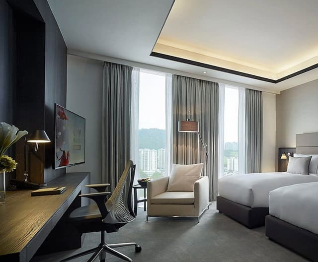 Premier Room