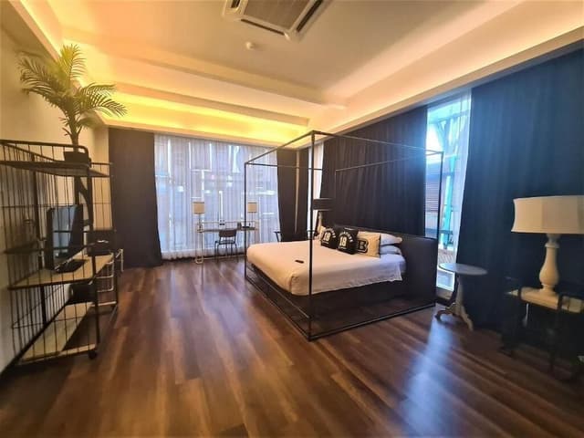 Premier Room, 1 King Bed