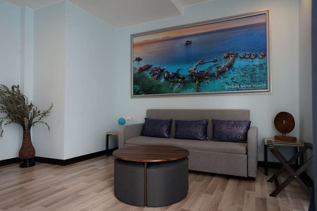 Deluxe Studio, 1 King Bed with Sofa bed, Non Smoking