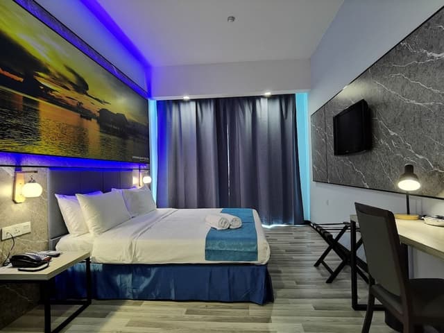 Deluxe Room, 1 King Bed, Non Smoking