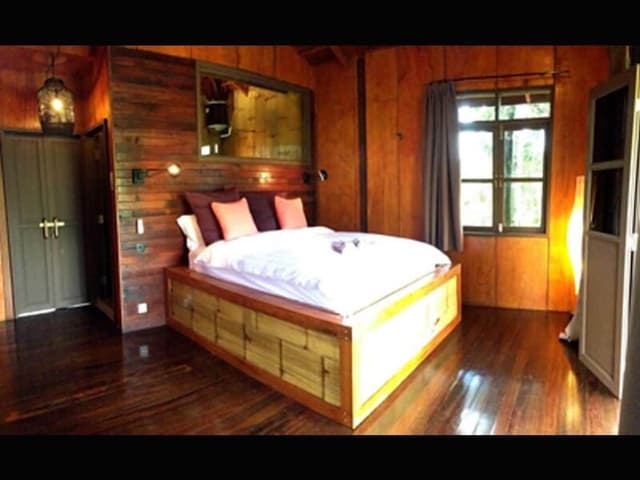 D-Chalet-Rainshower (Double Bed)