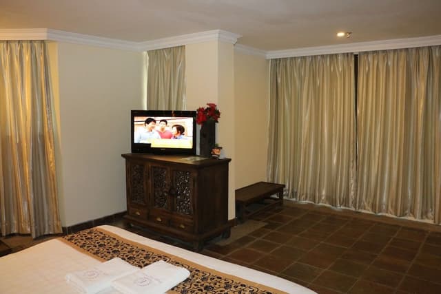 Suite, 1 King Bed