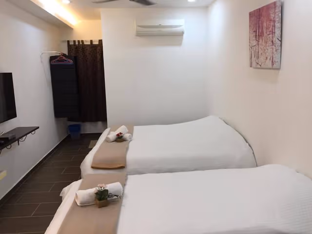 Deluxe Room, Multiple Beds