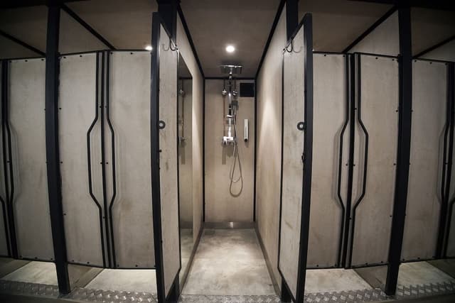 Capsule Suite (Check-In between 2000 - 0400 (12 hours stay)