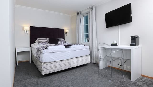Junior Studio Suite