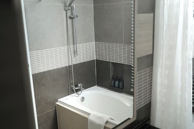 Deluxe Room, 1 Double Bed, Non Smoking, City View