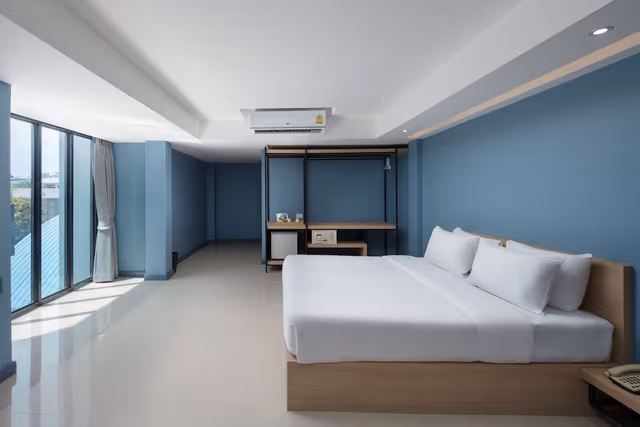 Deluxe Room, 1 King Bed