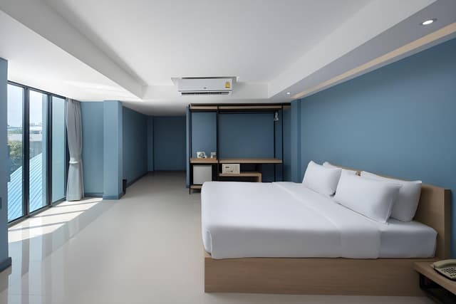 Deluxe Room, 1 King Bed