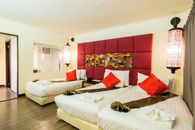 Triple Room