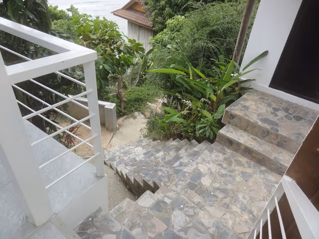 Deluxe Seaview Family Room With Balcony