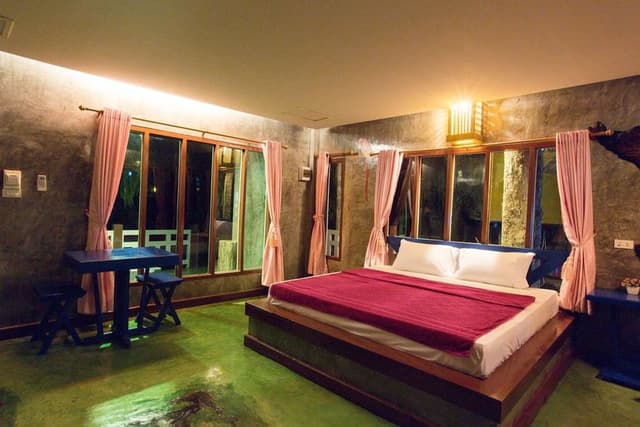 Chalet River Side