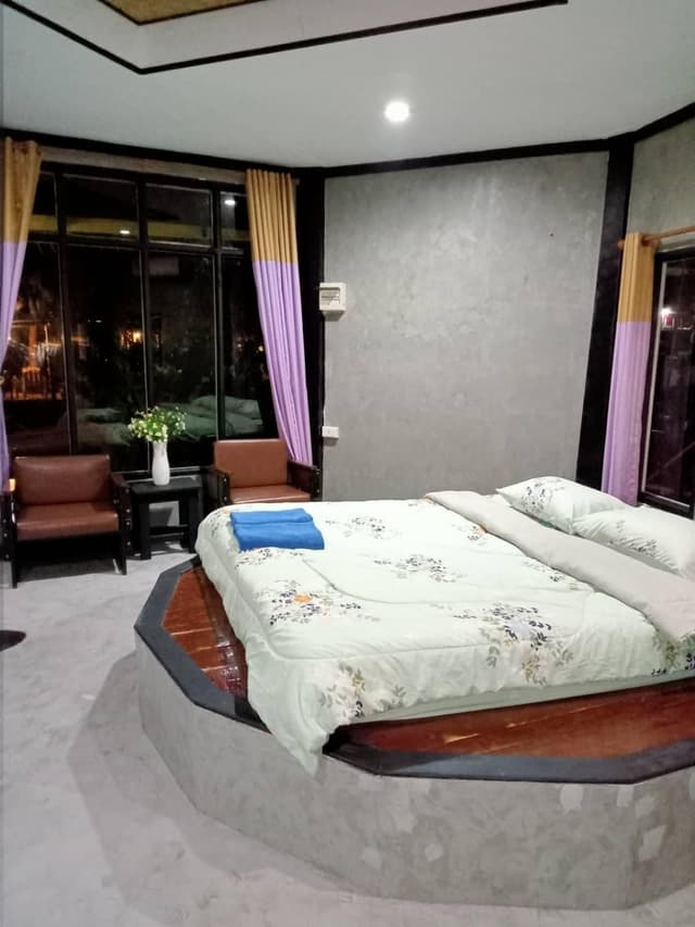 Chalet - River View