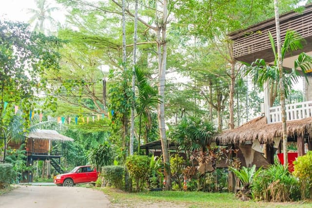 Chalet - River View