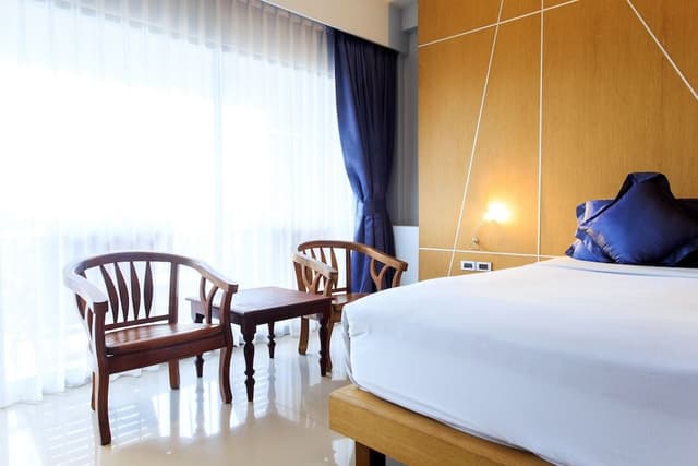 Deluxe Room, Balcony