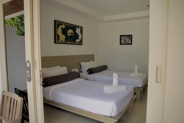 Standard Twin Room