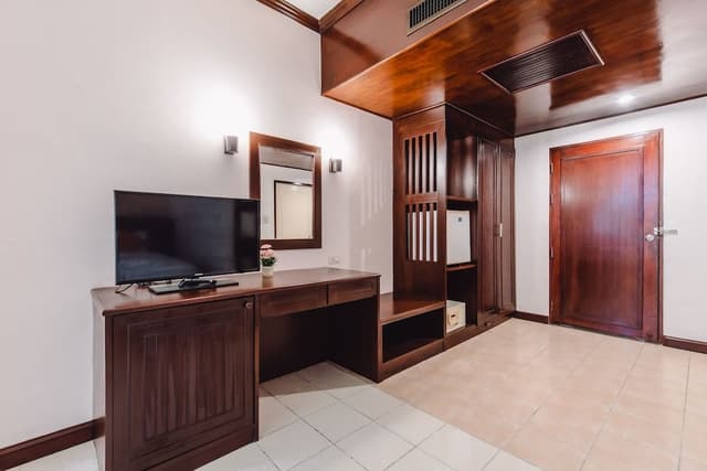 Budget Family Room