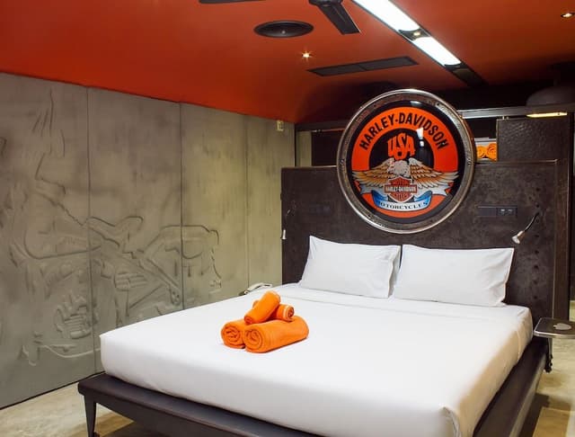 Room (Pool Deluxe)