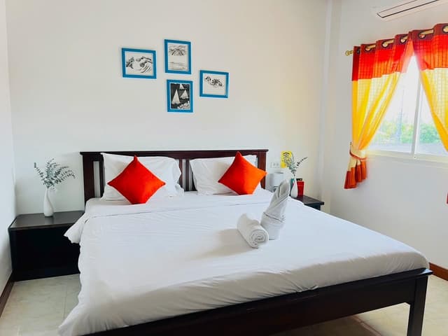 Budget Double Room with Air Con (No Hot Water)