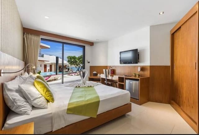 Ground Floor room Pool/Seaview
