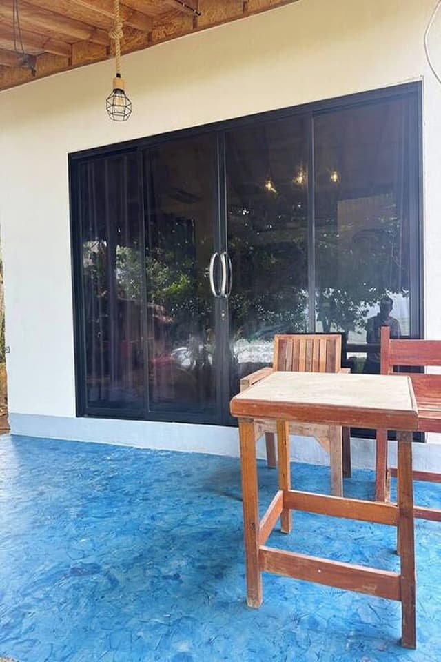 Bungalow, Sea View