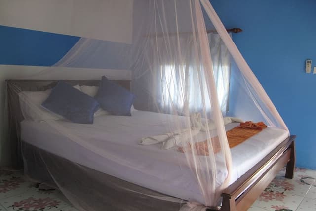Bungalow, Sea View