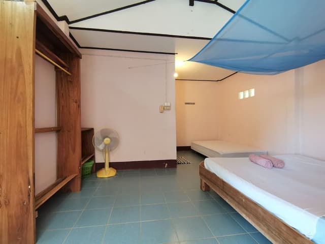 Family Room (Aircon 3 Person)