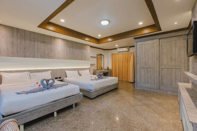 Deluxe Quadruple Room