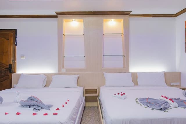 Deluxe Quadruple Room