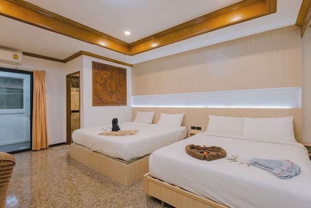 Deluxe Quadruple Room