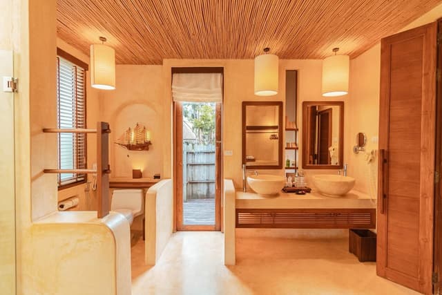 Grand Pool Villa