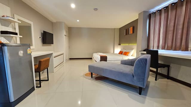 Grand Deluxe Room