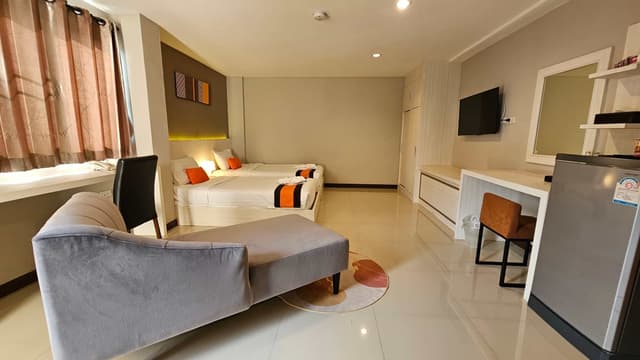 Grand Deluxe Room