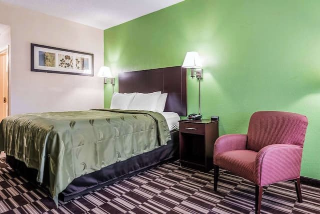 Standard Room, 1 King Bed, Non Smoking