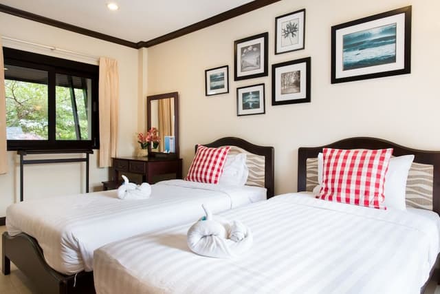 Standard Twin Room