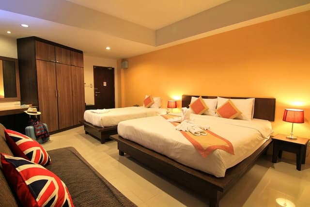Deluxe Family Room