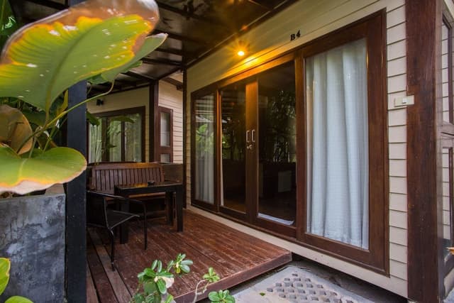 Deluxe Bungalow