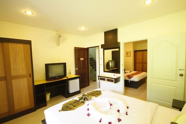Family Room, with AC