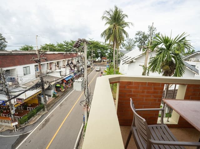 Deluxe Double Room, 1 King Bed, Balcony