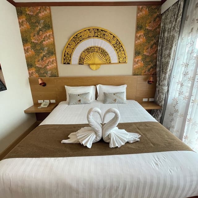 Deluxe Double Room, 1 King Bed, Balcony