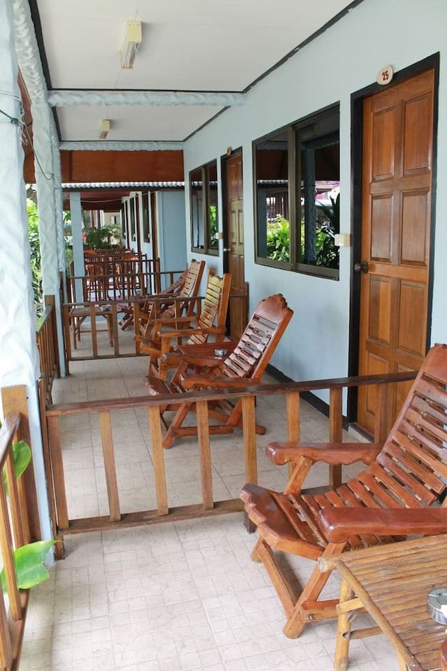 Superior Bungalow Garden View