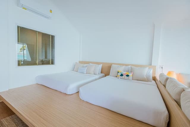 Deluxe Sea View