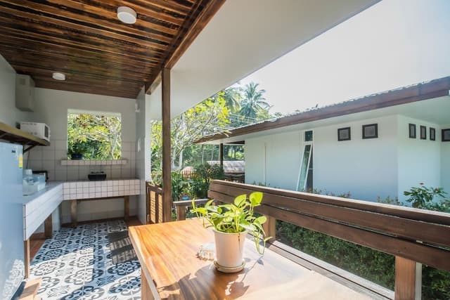 Superior Villa, Garden View