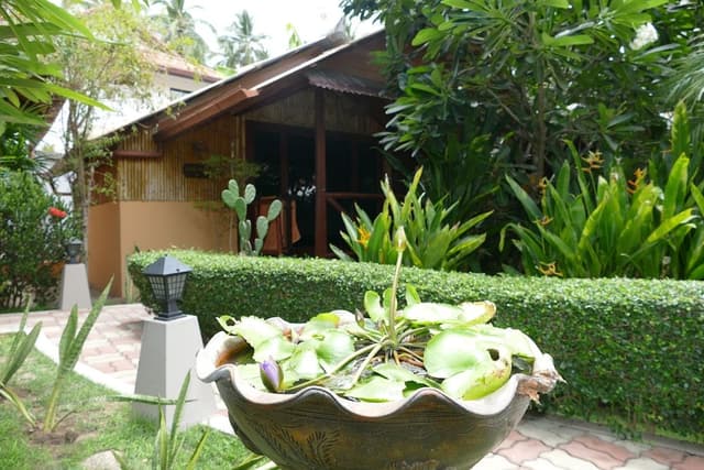 Deluxe Bungalow, 1 King Bed