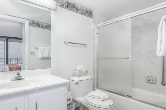 Condo, 2 Bedrooms, Balcony, Partial Ocean View