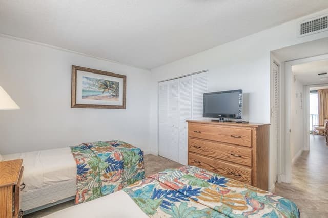Condo, 2 Bedrooms, Balcony, Partial Ocean View