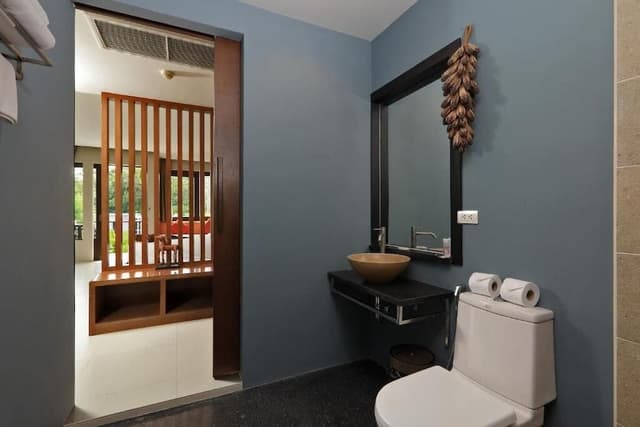 Executive Suite, Non Smoking, Pool View