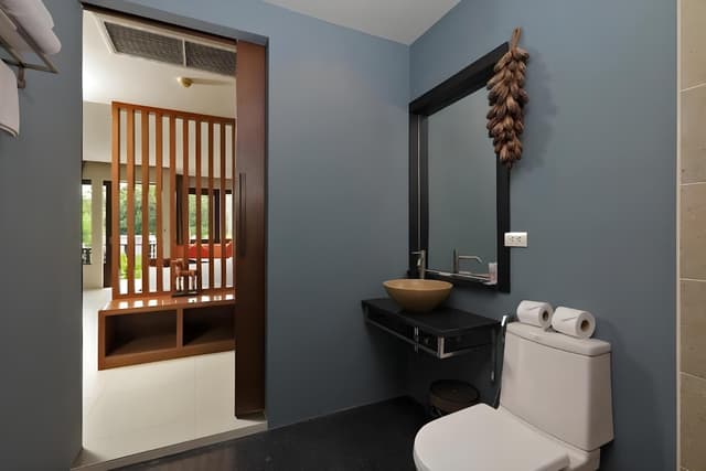 Executive Suite, Non Smoking, Pool View