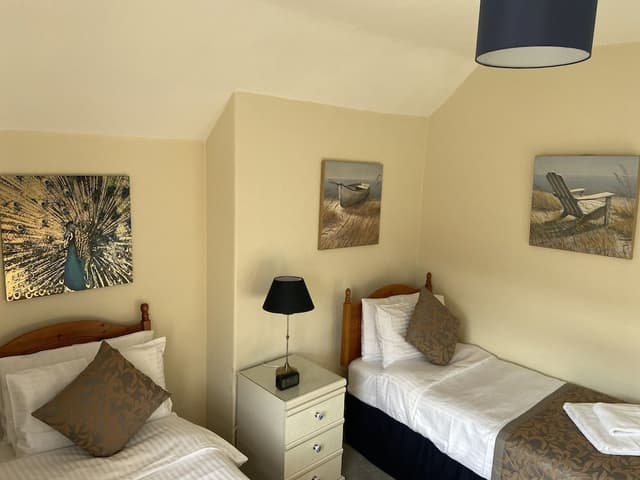 Comfort Twin Room