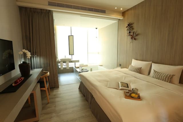 Standard Double Room, Hot Tub